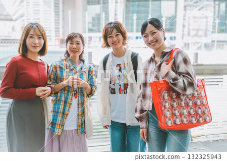 夥伴 女生 女孩 132325943