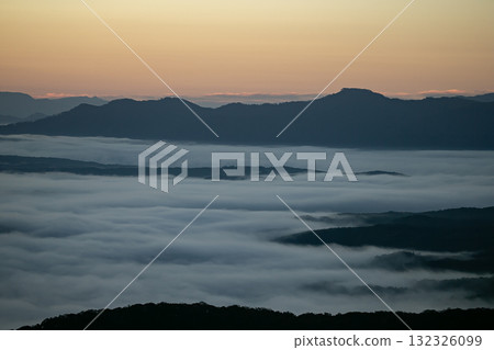 Sunrise glow and sea of clouds at Mt. Yotei 132326099