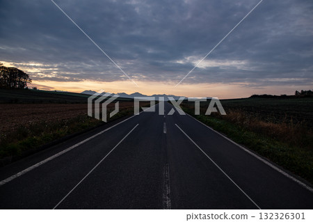 晨光之路 132326301