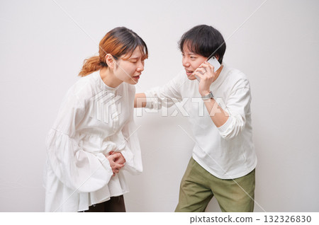 Anxious pregnant woman, phone call, maternity, childbirth Anxious pregnant woman, phone call, maternity, childbirth 132326830