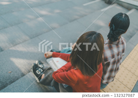 女大學校園生活 132327087