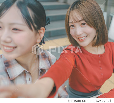 female college student, female, lady 132327091