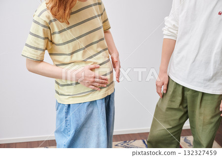 Couple facing each other, pregnant woman, maternity Couple facing each other, pregnant woman, maternity 132327459