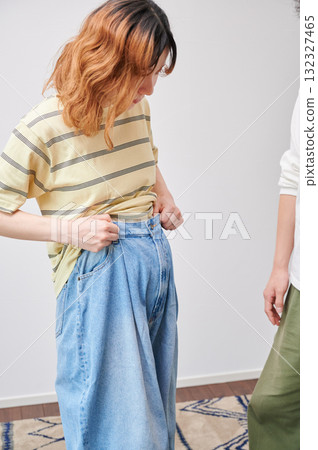 面對面的夫婦，孕婦，孕婦 132327465