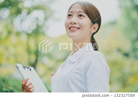 一名女護士的肖像 一名女護士的肖像 132327589