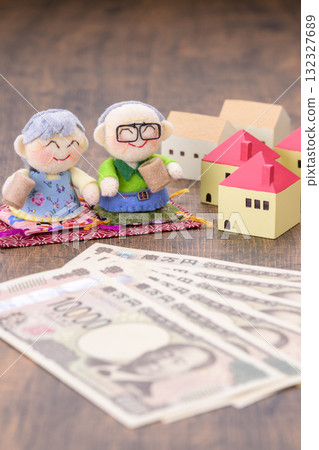 Image of apartment management 132327689