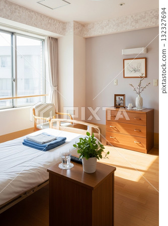 護理機構內明亮整潔的私人房間 132327694