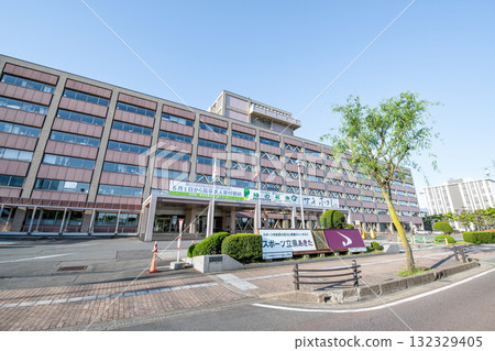 秋田縣秋田市秋田縣政府辦公室在晴天 132329405