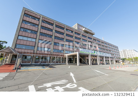 秋田縣秋田市秋田縣政府辦公室在晴天 132329411