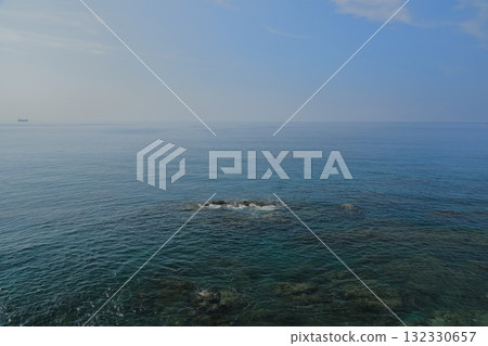 從桂濱的海泉神社望去，蔚藍的大海 132330657