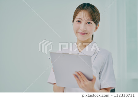 提供諮詢的女護士 132330731
