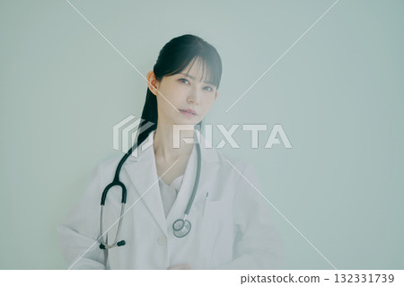女醫生肖像 女醫生肖像 132331739