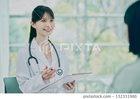 A female doctor who consults A female doctor who consults 132331980