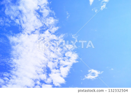 藍色的天空和雲圖像 132332504