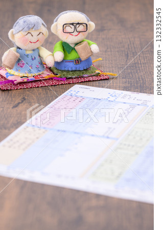 老年夫婦及健康檢查 老年夫婦及健康檢查 132332545