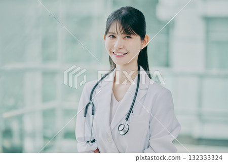 女醫生肖像 女醫生肖像 132333324