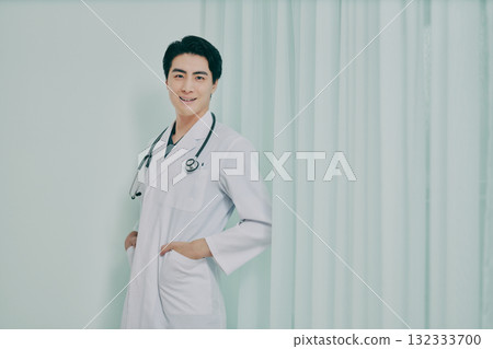 一位男醫生的肖像 一位男醫生的肖像 132333700