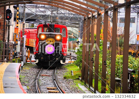 嵯峨野觀光鐵路，日本熱門旅遊景點 132334632