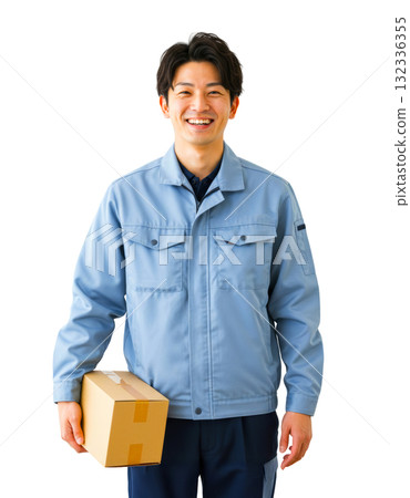 微笑開朗的送貨員 132336355