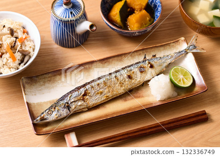 鹽烤秋刀魚 鹽烤秋刀魚 132336749