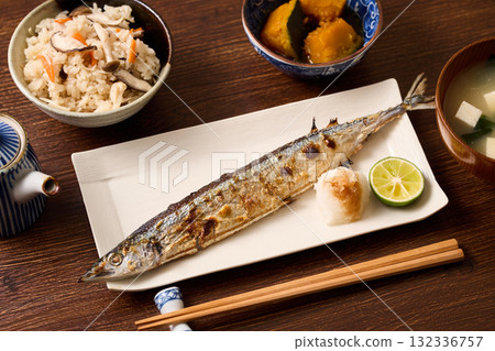 鹽烤秋刀魚 鹽烤秋刀魚 132336757