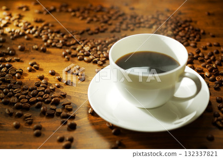 Steaming hot coffee 132337821