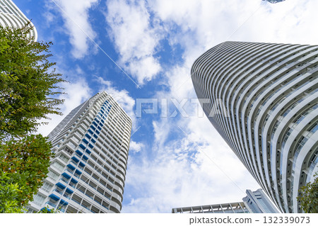 橫濱的高層公寓大樓 132339073