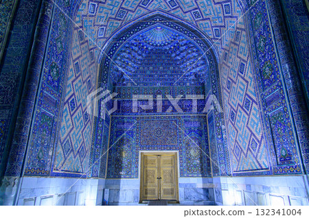 Beautiful night view of Registan Square in Samarkand, Uzbekistan Beautiful night view of Registan Square in Samarkand, Uzbekistan 132341004