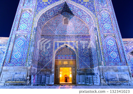 Beautiful night view of Registan Square in Samarkand, Uzbekistan Beautiful night view of Registan Square in Samarkand, Uzbekistan 132341023