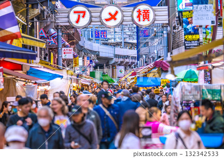 Tokyo cityscape in Japan: Inbound tourism continues... It's like a "foreign country," with Ameyoko and other areas bustling with foreign tourists (24th) 132342533
