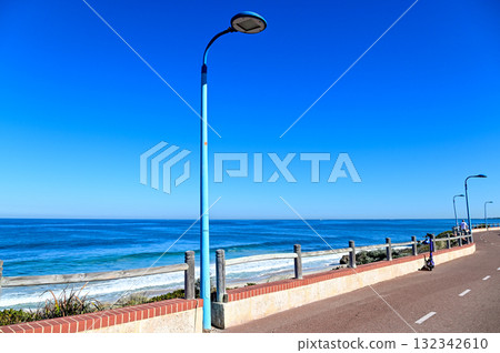 Beautiful scenery along a beach walk on the west coast of Australia Beautiful scenery along a beach walk on the west coast of Australia 132342610