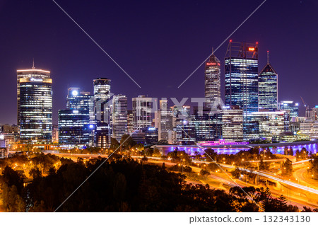 珀斯，號稱世界上最美麗的城市，夜晚的城市景觀非常美麗 132343130