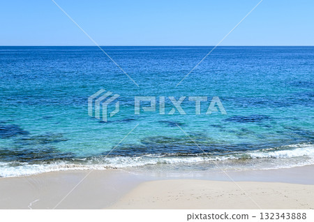 A beautiful beach scene in Perth on the west coast of Australia A beautiful beach scene in Perth on the west coast of Australia 132343888