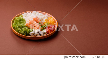 Bowl with shrimps, seafood, rice, oranges, tomatoes with sauce. Bowl with prawns Bowl with shrimps, seafood, rice, oranges, tomatoes with sauce. Bowl with prawns 132348106