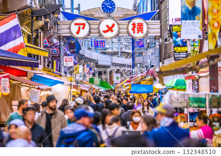 Tokyo cityscape in Japan October 24th Inbound tourism continues... View of Ameyoko and other areas bustling with foreign tourists, like in a "foreign country" Tokyo cityscape in Japan October 24th Inbound tourism continues... View of Ameyoko and other areas bustling with foreign tourists, like in a "foreign country" 132348510
