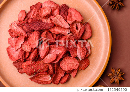 Dried sublimated slices of strawberry as an ingredient for sweet desserts. Dried strawberry Dried sublimated slices of strawberry as an ingredient for sweet desserts. Dried strawberry 132349290
