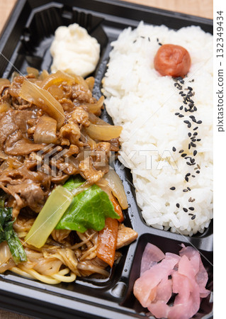 美味烤肉午餐 美味烤肉午餐 132349434