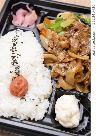 Delicious yakiniku bento 132349436