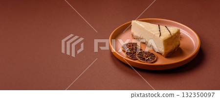 A piece of sweet New York cheesecake, dessert, cheese and vanilla pie. Classic cheesecake 132350097