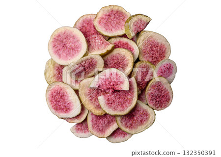 Dried sublimated fig slices as an ingredient for sweet desserts. Dried figs 132350391