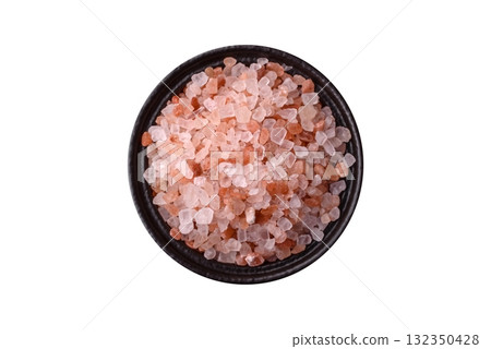 Salt pink Himalayan large crystals as food, for baths or aromatherapy. Pink salt Salt pink Himalayan large crystals as food, for baths or aromatherapy. Pink salt 132350428