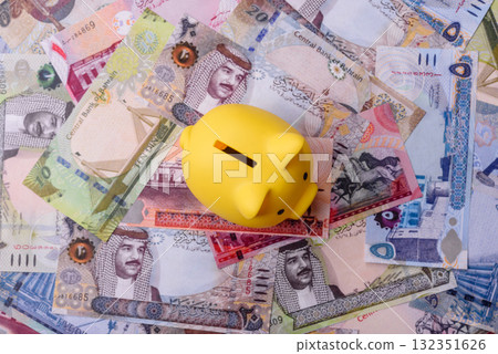 Bahrain paper money, dinar banknotes as currency for exchange or travel. Bahraini money Bahrain paper money, dinar banknotes as currency for exchange or travel. Bahraini money 132351626