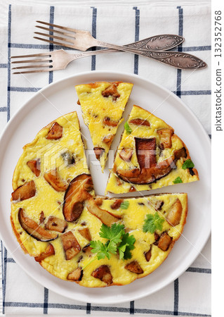 tasty porcini mushroom parmesan omelette, top view tasty porcini mushroom parmesan omelette, top view 132352768