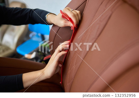 The Complete Leather Seat Restoration Process for Optimal Aesthetics and Comfort in Vehicles 132352956