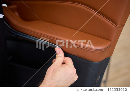 The Complete Leather Seat Restoration Process for Optimal Aesthetics and Comfort in Vehicles 132353010