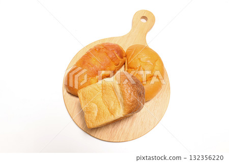 Bread on a cutting board 132356220