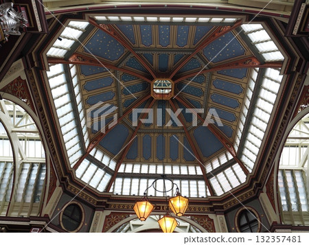 Leadenhall Market, London Leadenhall Market, London 132357481