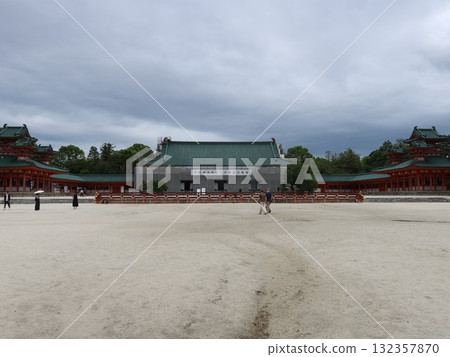 京都平安神宮境內 132357870