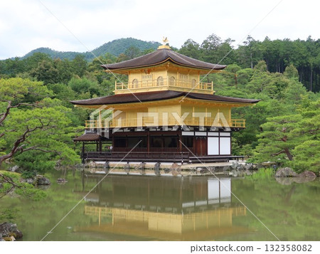 京都六園寺 金閣寺 132358082