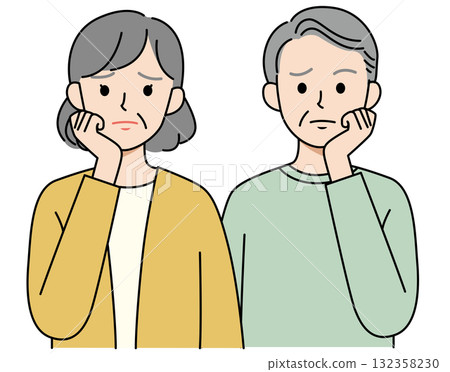 一對憂心忡忡的老年夫婦,表情明亮 一對憂心忡忡的老年夫婦,表情明亮 132358230